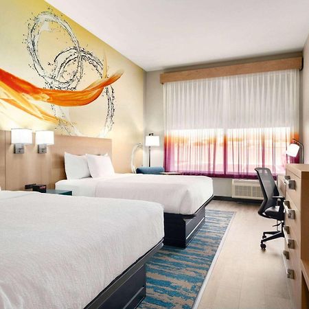 La Quinta Inn & Suites By Wyndham San Antonio Seaworld Lafb Bagian luar foto