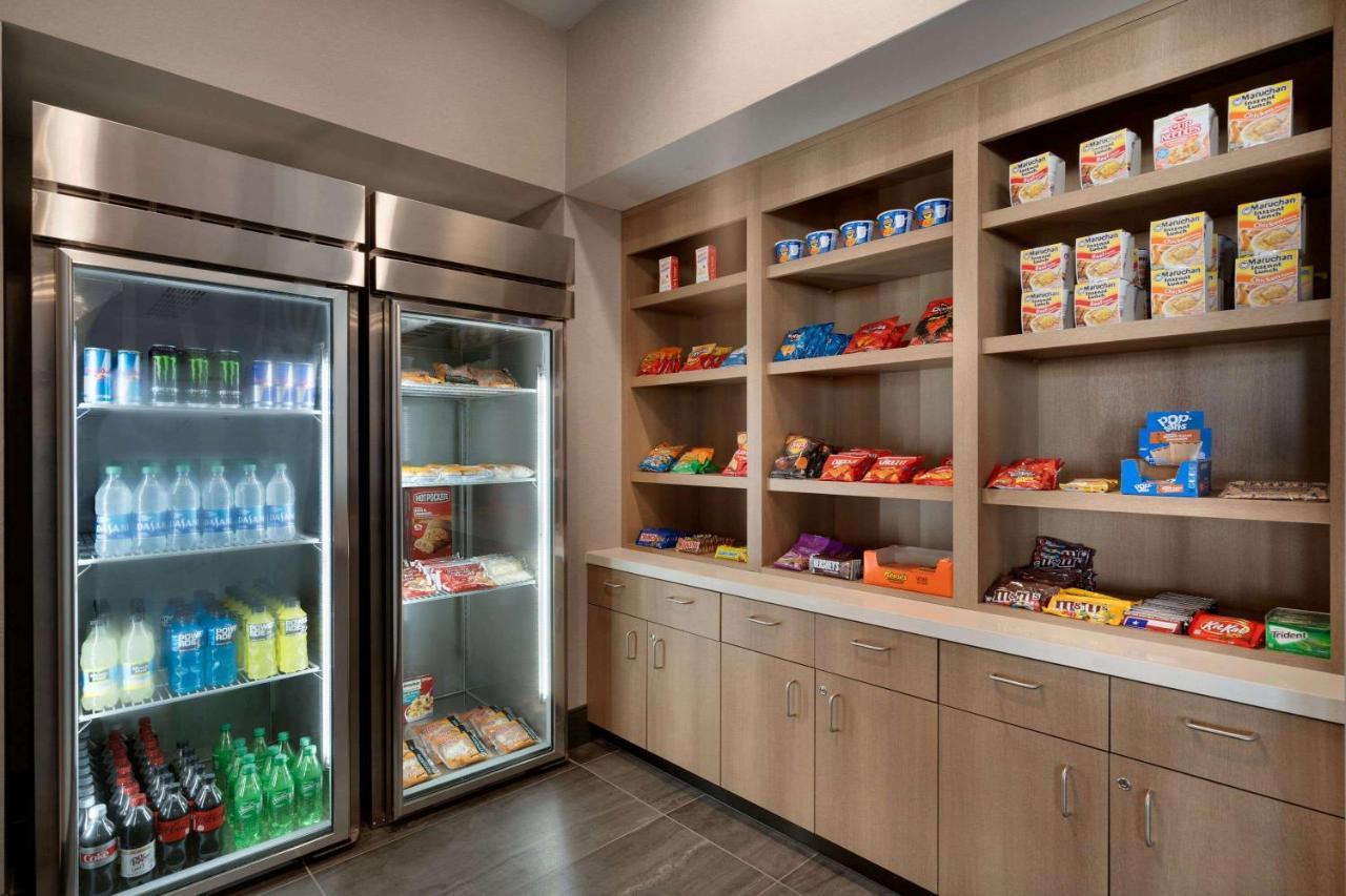 La Quinta Inn & Suites By Wyndham San Antonio Seaworld Lafb Bagian luar foto