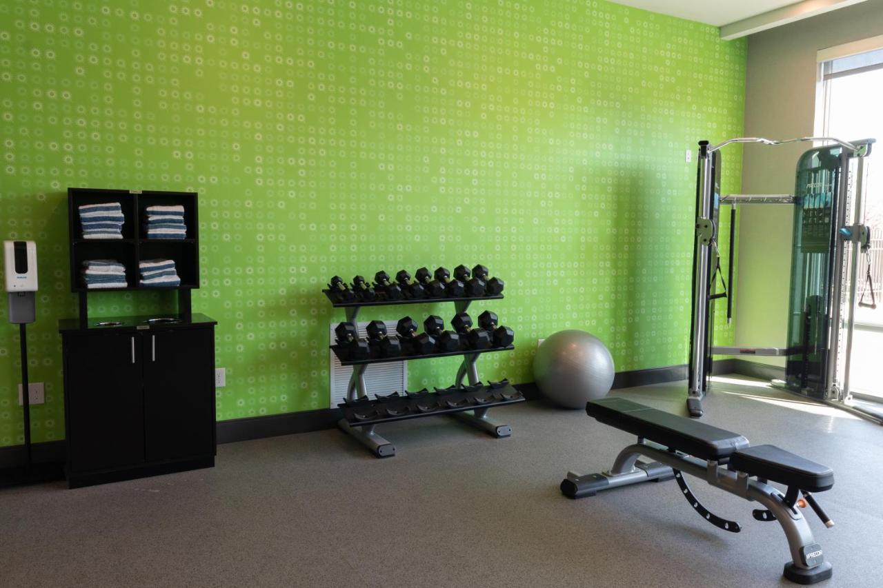 La Quinta Inn & Suites By Wyndham San Antonio Seaworld Lafb Bagian luar foto