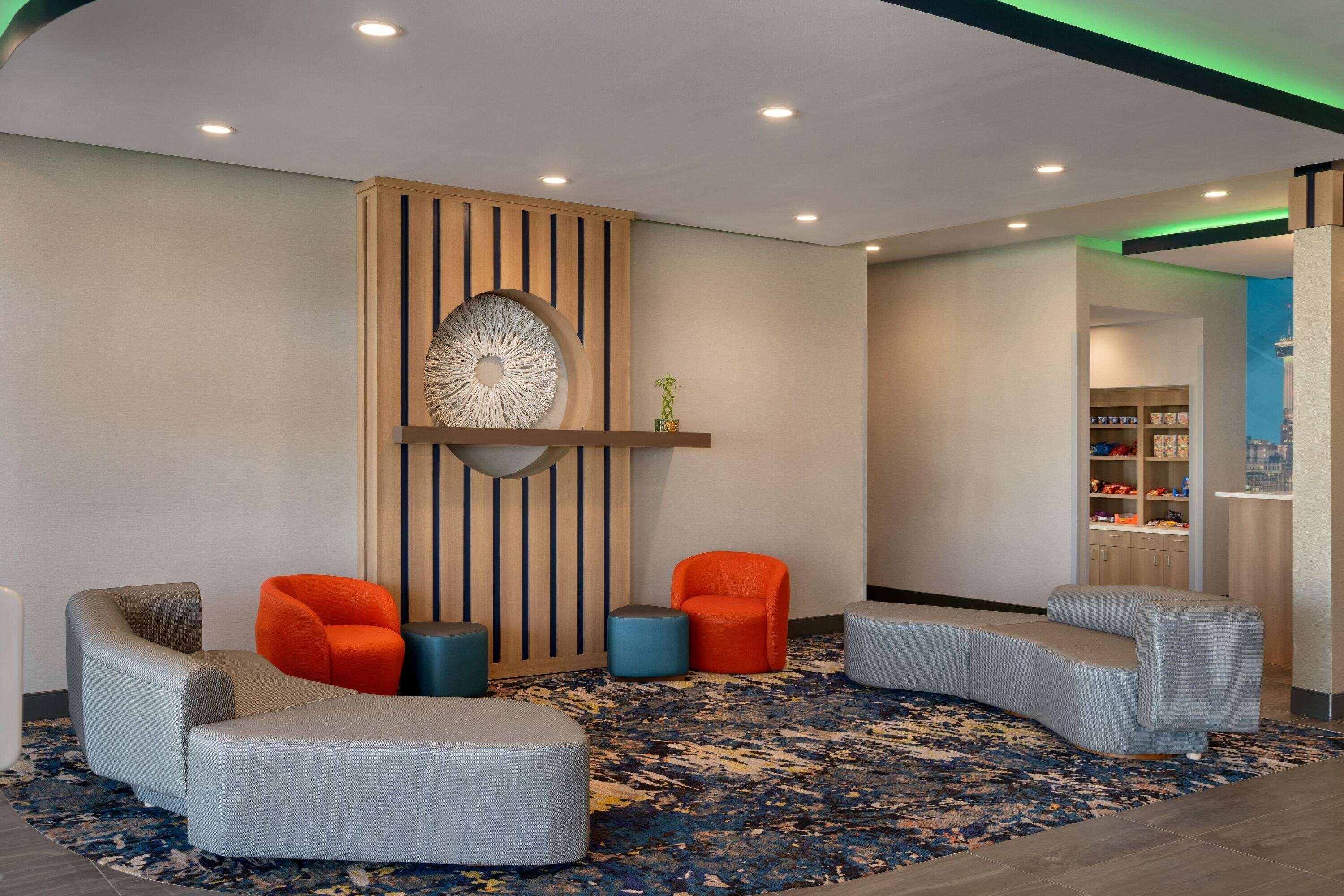 La Quinta Inn & Suites By Wyndham San Antonio Seaworld Lafb Bagian luar foto