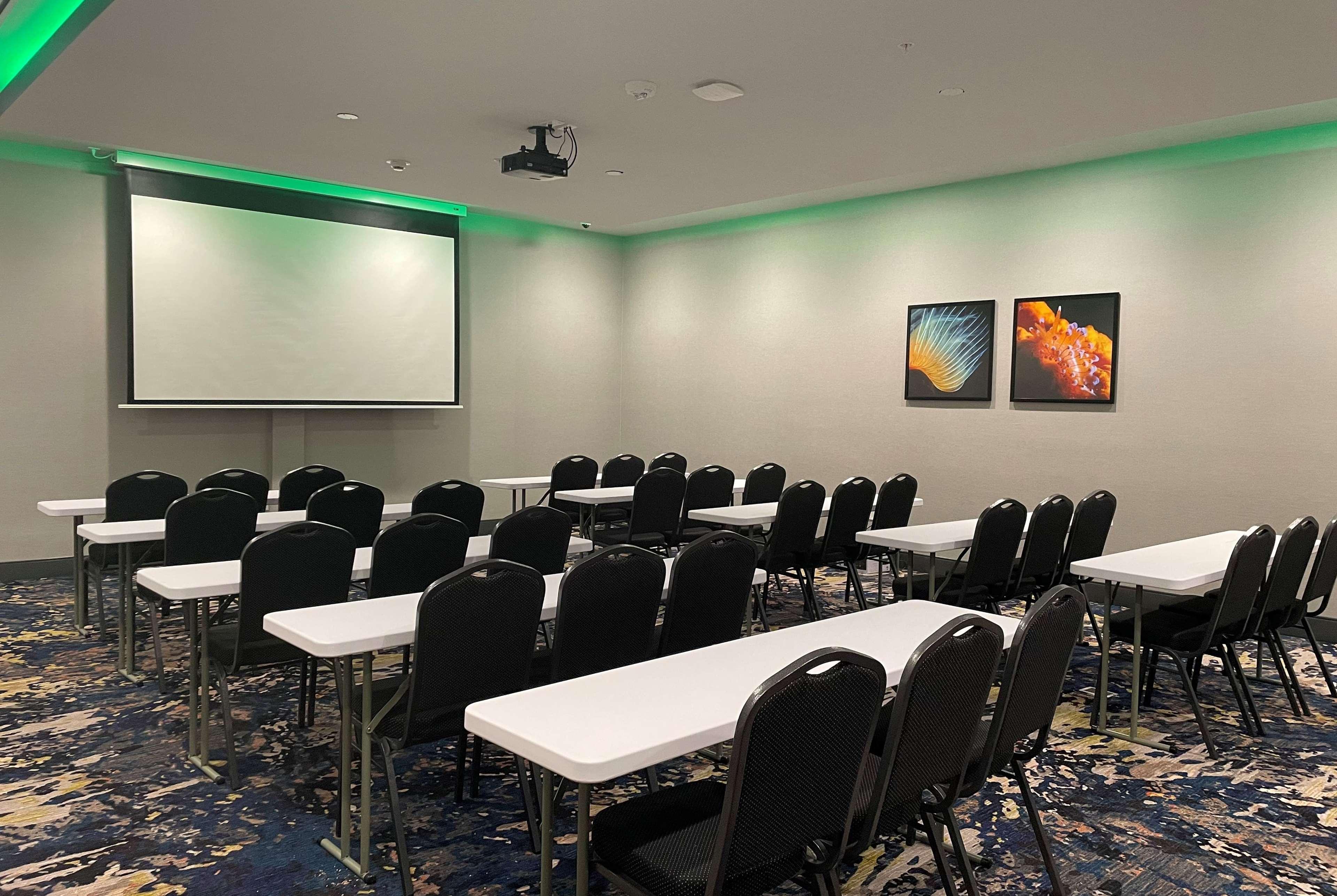 La Quinta Inn & Suites By Wyndham San Antonio Seaworld Lafb Bagian luar foto