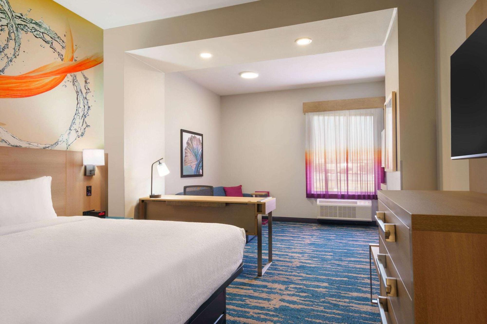 La Quinta Inn & Suites By Wyndham San Antonio Seaworld Lafb Bagian luar foto
